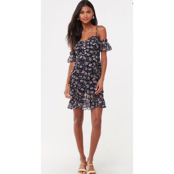 Forever 21 Dresses & Skirts - Floral Dress